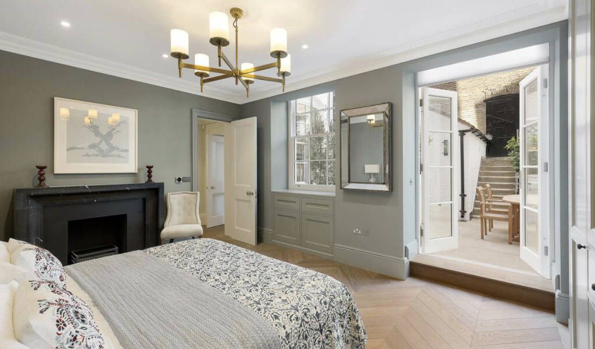 Knightsbridge Mews House img-07