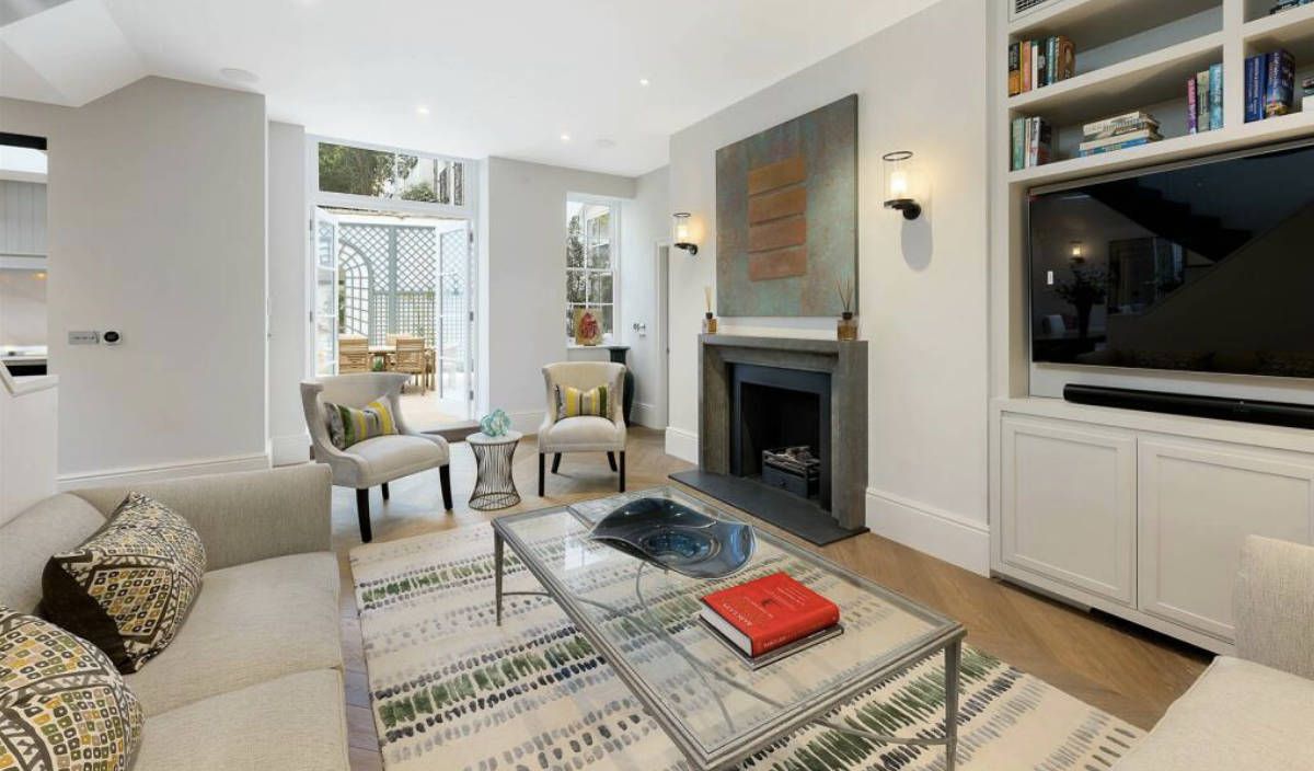 Knightsbridge Mews House img-03