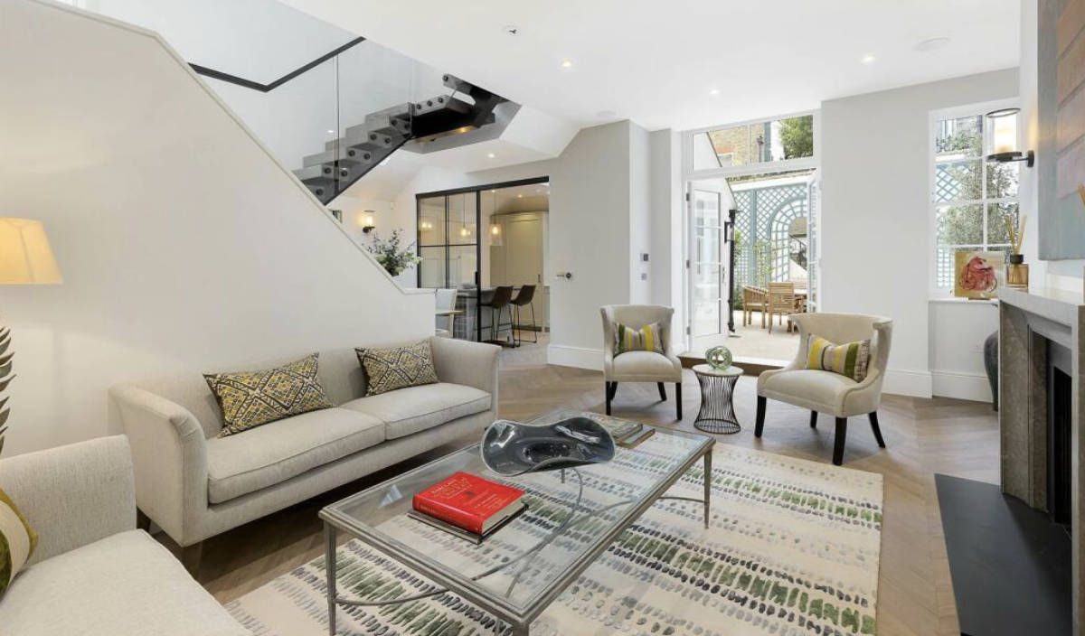 Knightsbridge Mews House img-01